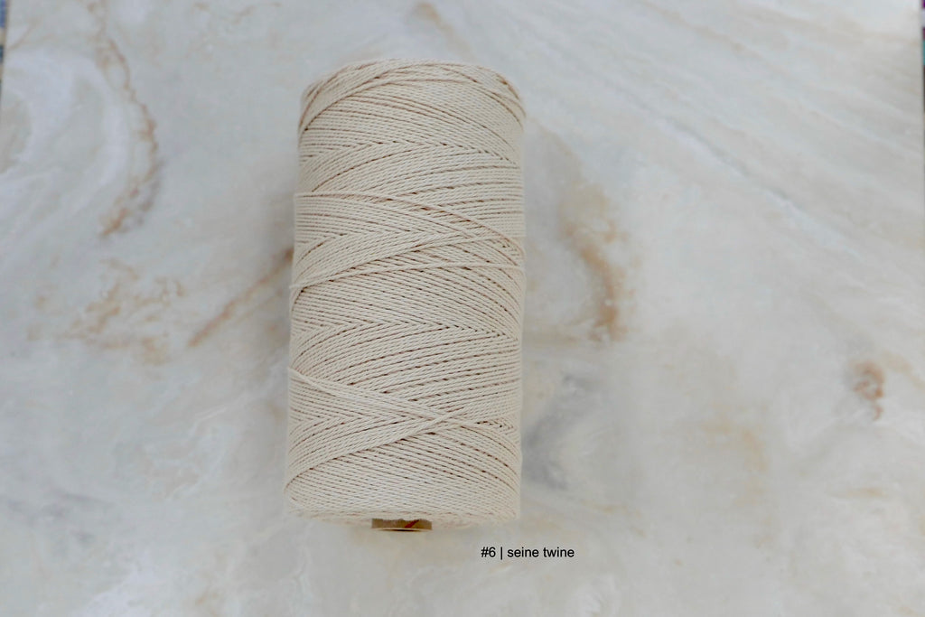Seine Twine | M. Brassard