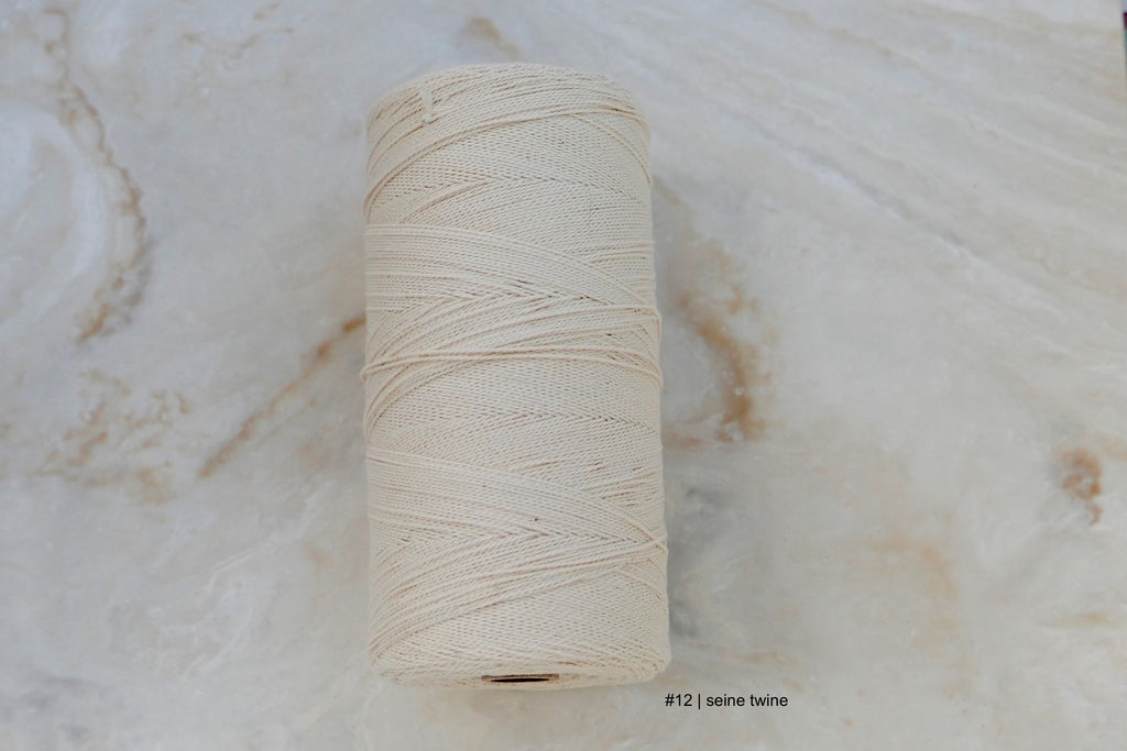 Seine Twine | M. Brassard